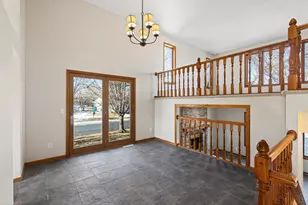 8480 Pelican Ct, Chanhassen, MN 55317 - Photo 13