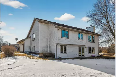 8480 Pelican Court, Chanhassen, MN 55317 - Photo 47