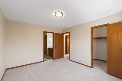 8480 Pelican Court, Chanhassen, MN 55317 - Photo 21