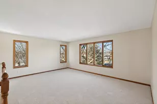 8480 Pelican Ct, Chanhassen, MN 55317 - Photo 9