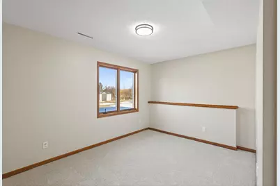 8480 Pelican Court, Chanhassen, MN 55317 - Photo 37