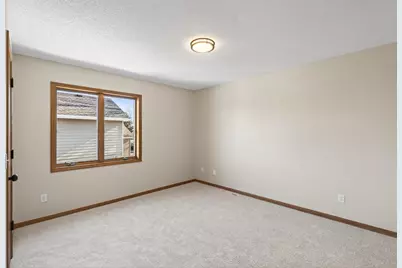 8480 Pelican Court, Chanhassen, MN 55317 - Photo 19