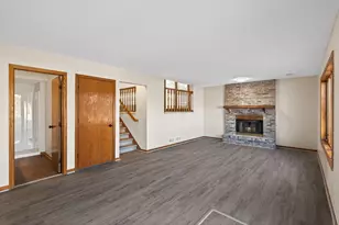 8480 Pelican Ct, Chanhassen, MN 55317 - Photo 31