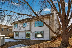 8480 Pelican Ct, Chanhassen, MN 55317 - Photo 49