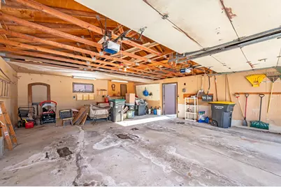 126 W 2nd Street, Blue Earth, MN 56013 - Photo 37