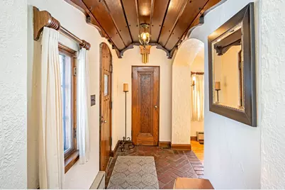 126 W 2nd Street, Blue Earth, MN 56013 - Photo 3