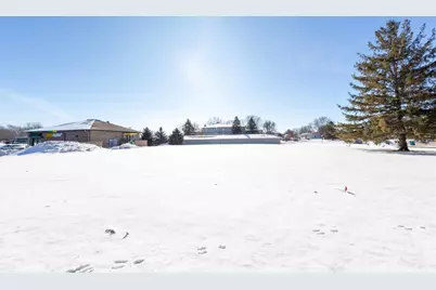 675 E Welco Drive, Montgomery, MN 56069 - Photo 3