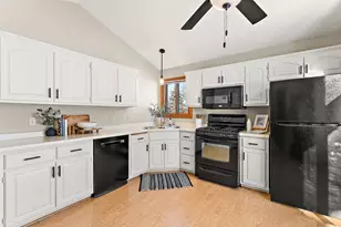 13168 Crocus St NW, Coon Rapids, MN 55448 - Photo 9