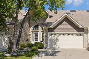 1675 Brueberry Ln, Arden Hills, MN 55112 - Photo 3