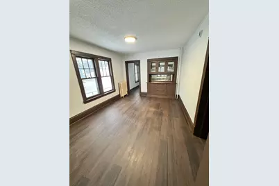 1021 Charles Avenue, Saint Paul, MN 55104 - Photo 7