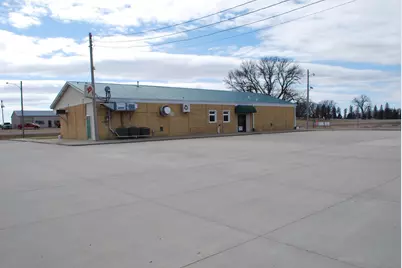 319 Dugan Street S, Welcome, MN 56181 - Photo 3