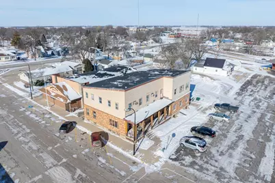 10 1st Avenue NW, Wells, MN 56097 - Photo 5