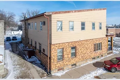 10 1st Avenue NW, Wells, MN 56097 - Photo 3