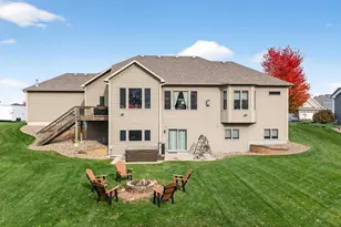 2348 Britwood Ln SW, Rochester, MN 55902 - Photo 3