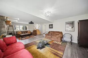 816 Southern Woods Pl SW, Rochester, MN 55902 - Photo 9