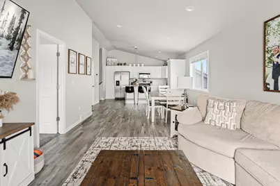 1011 Barnes Drive W, West Fargo, ND 58078 - Photo 13