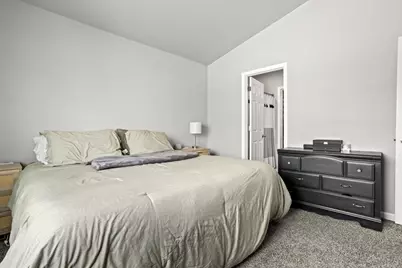 1011 Barnes Drive W, West Fargo, ND 58078 - Photo 15