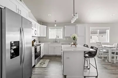 1011 Barnes Drive W, West Fargo, ND 58078 - Photo 5