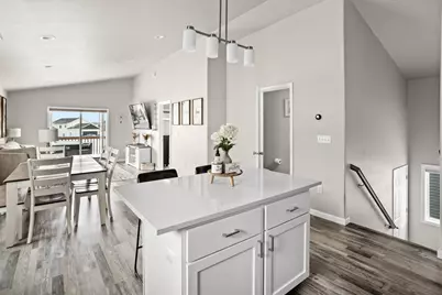 1011 Barnes Drive W, West Fargo, ND 58078 - Photo 7