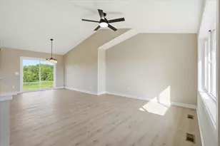 1175 Wisteria Ln, New Richmond, WI 54017 - Photo 9