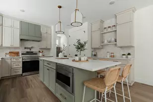 4132 Victoria St, Shoreview, MN 55126 - Photo 1