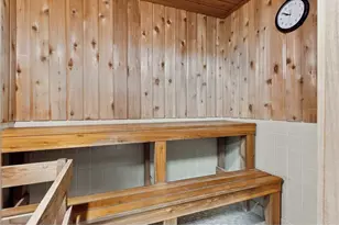 8441 Irwin Rd, Bloomington, MN 55437 - Photo 33