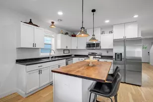 703 Surrey Ave, Saint Paul, MN 55106 - Photo 7