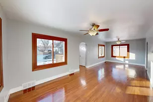 808 Freeborn Ave, Albert Lea, MN 56007 - Photo 3