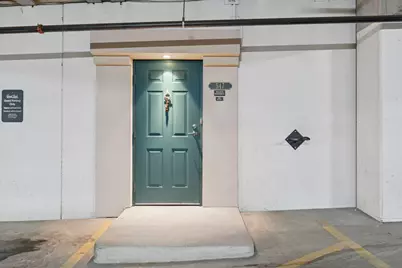 547 S 10th Street, Minneapolis, MN 55404 - Photo 41