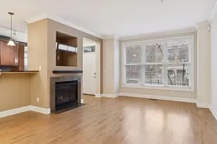 547 S 10th St, Minneapolis, MN 55404 - Photo 5