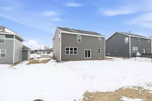 200 Franklin Ave W, Delano, MN 55328 - Photo 33