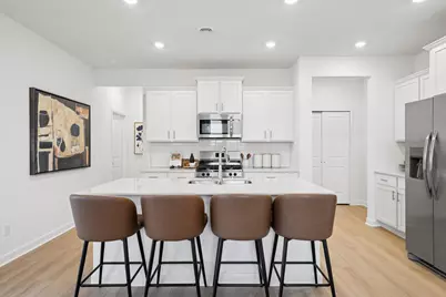 10767 Henslowe Avenue S, Cottage Grove, MN 55016 - Photo 3