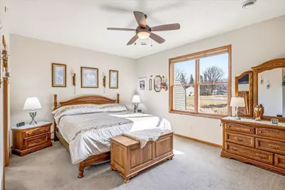 698 Bibeau Court, Vadnais Heights, MN 55127 - Photo 17