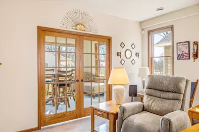 698 Bibeau Court, Vadnais Heights, MN 55127 - Photo 13