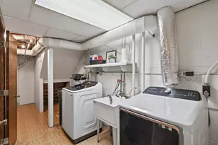 18869 Clear View Dr, Minnetonka, MN 55345 - Photo 35