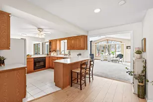 18869 Clear View Dr, Minnetonka, MN 55345 - Photo 13