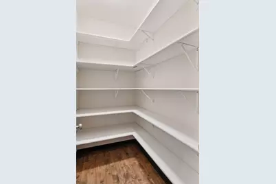 8627 Lake Riley Drive, Chanhassen, MN 55317 - Photo 7