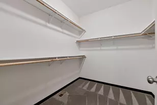 8627 Lake Riley Dr, Chanhassen, MN 55317 - Photo 15