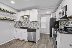 1879 Ames Ave, Saint Paul, MN 55119 - Photo 13