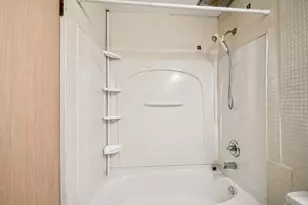 2525 3rd Ave S, Minneapolis, MN 55404 - Photo 15