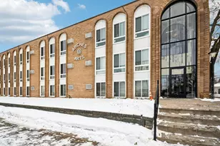 2525 3rd Ave S, Minneapolis, MN 55404 - Photo 3