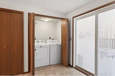 1496 Granada Avenue N, Oakdale, MN 55128 - Photo 9