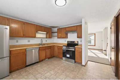 1496 Granada Avenue N, Oakdale, MN 55128 - Photo 5