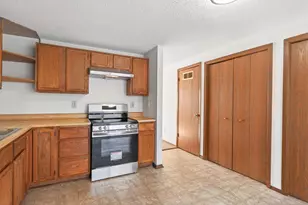 1496 Granada Ave N, Oakdale, MN 55128 - Photo 7