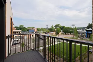 222 West Dr, Excelsior, MN 55331 - Photo 15