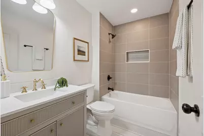 604 Morgan Avenue S, Minneapolis, MN 55405 - Photo 17