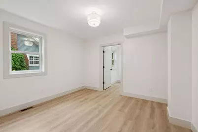 604 Morgan Avenue S, Minneapolis, MN 55405 - Photo 15