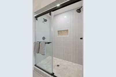 604 Morgan Avenue S, Minneapolis, MN 55405 - Photo 23