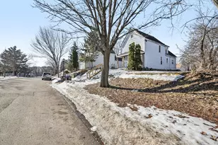 1417 Marion St, Saint Paul, MN 55117 - Photo 3