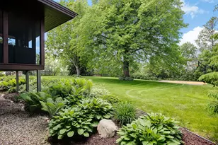 6934 Highover Dr, Chanhassen, MN 55317 - Photo 45